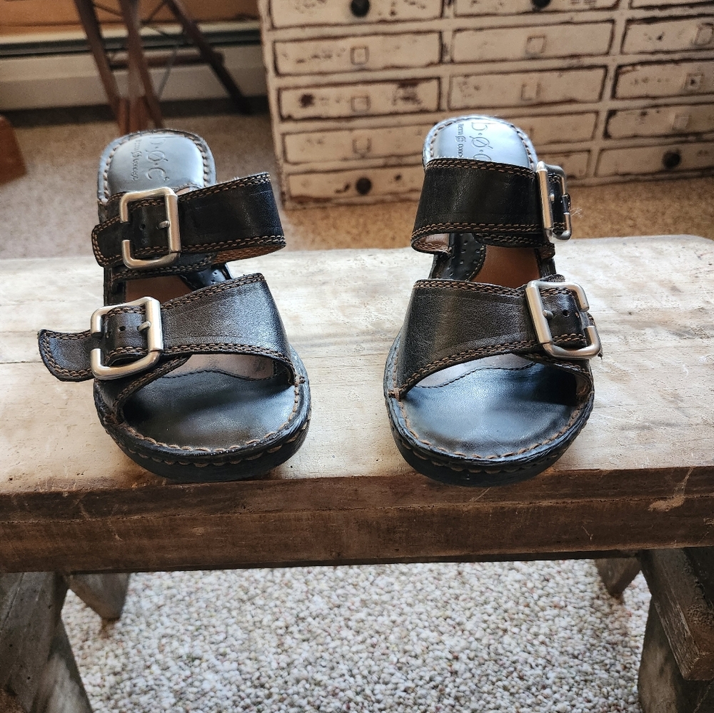 B.O.C Born Double Strap Block Heel Size 6 - image 2